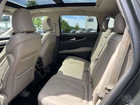 Used 2022 Lincoln Nautilus Reserve AWD/4WD image 31