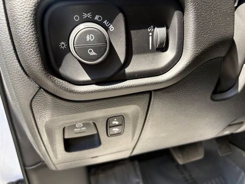 Used 2025 RAM 1500 Big Horn AWD/4WD image 13