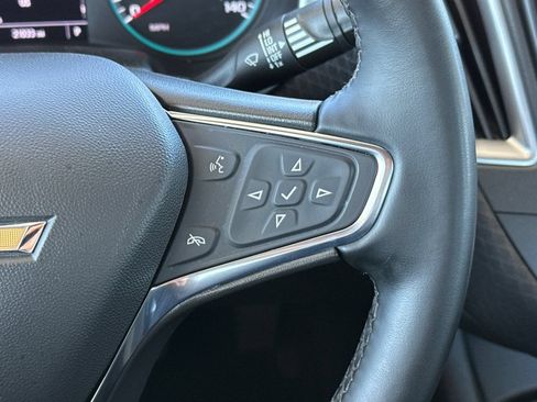Used 2025 Chevrolet Malibu RS FWD image 34