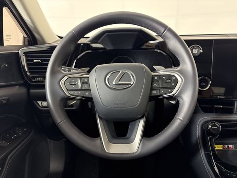 Used 2024 Lexus NX 250 FWD image 22