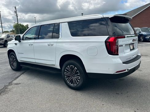 New 2026 GMC Yukon XL Elevation w/ Elevation Premium Package RWD image 8