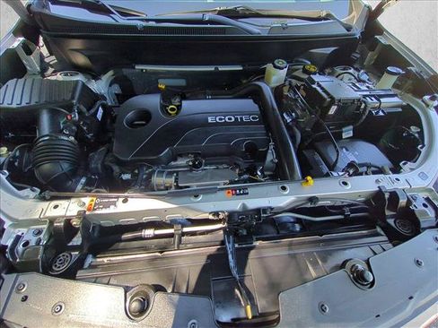 Used 2022 Chevrolet Equinox LS w/ Driver Confidence II Package FWD image 25