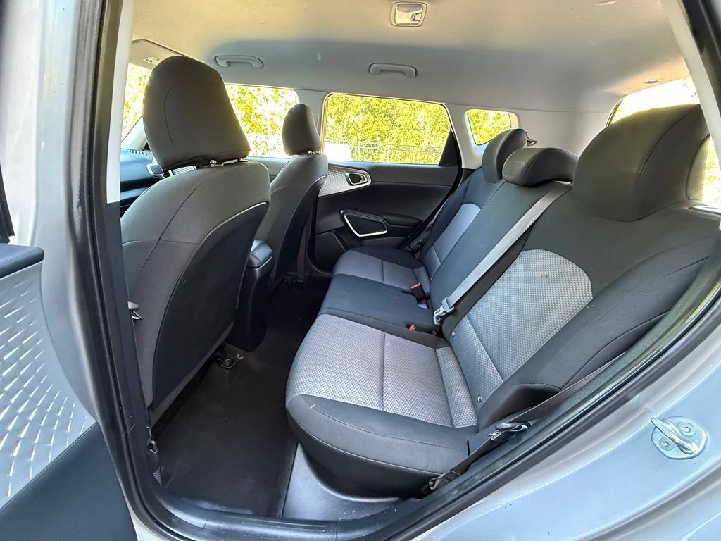 Used 2022 Kia Soul LX w/ Technology Package FWD image 30