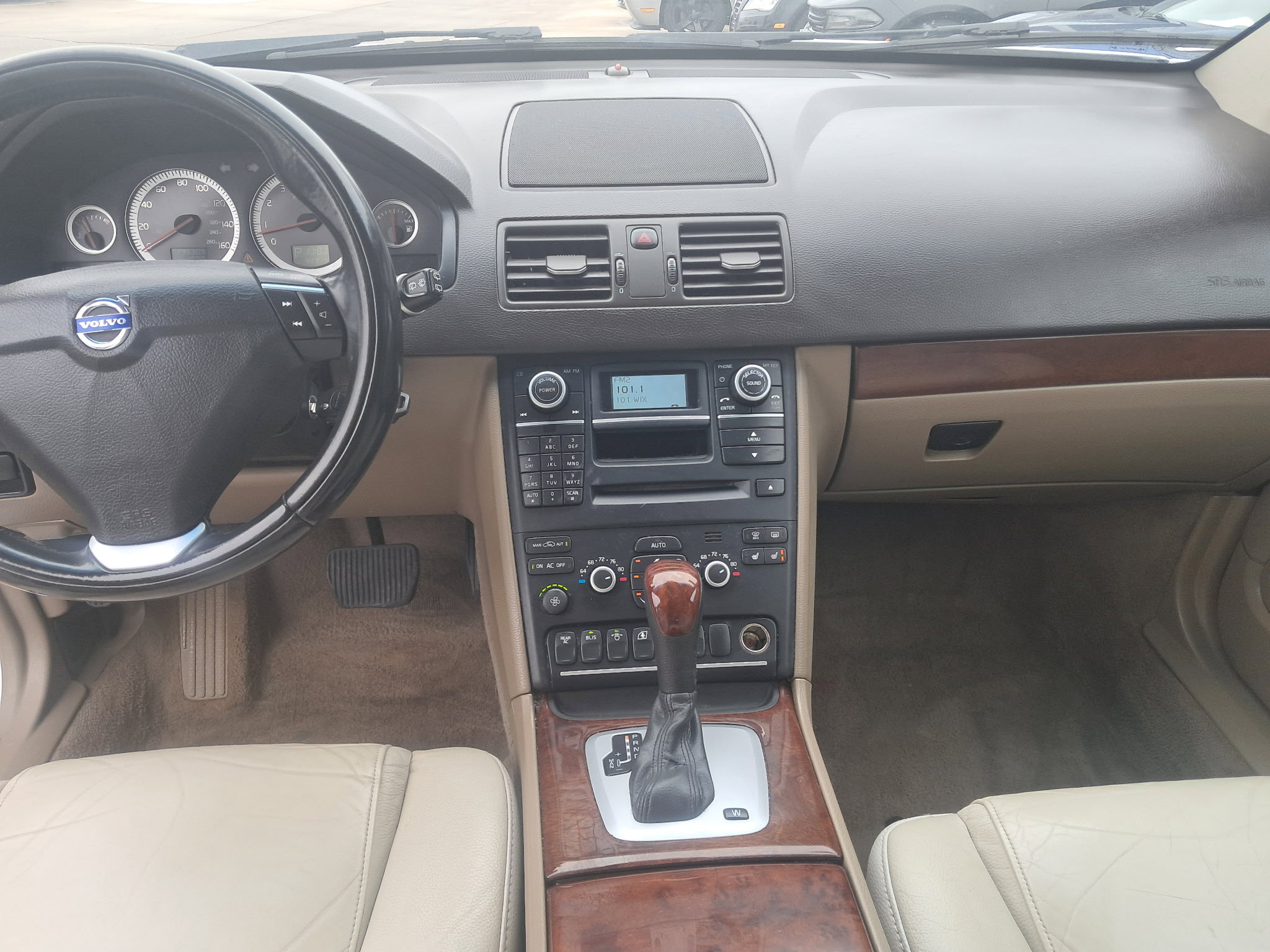 Used 2014 Volvo XC90 3.2 FWD image 4
