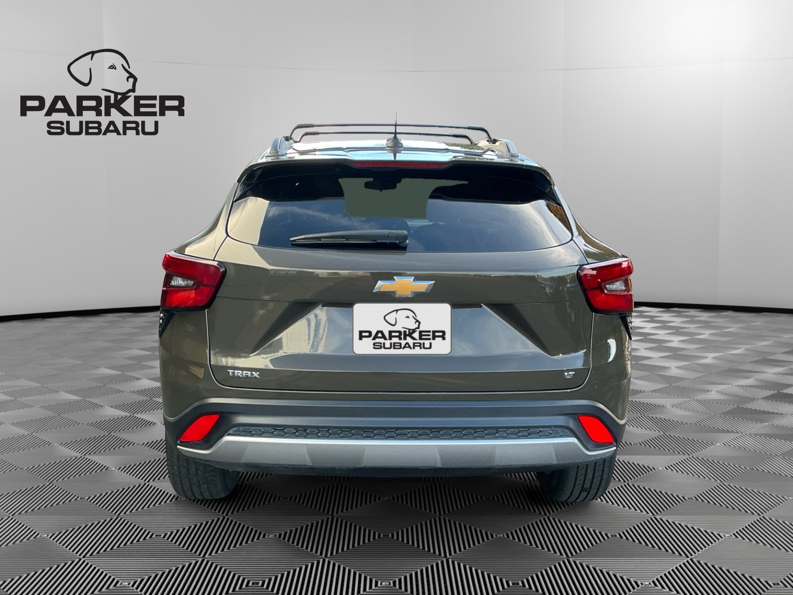 Used 2024 Chevrolet Trax LT w/ Sunroof Package FWD image 4