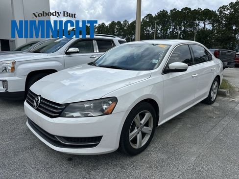 Used 2013 Volkswagen Passat 2.5 SE FWD image 1