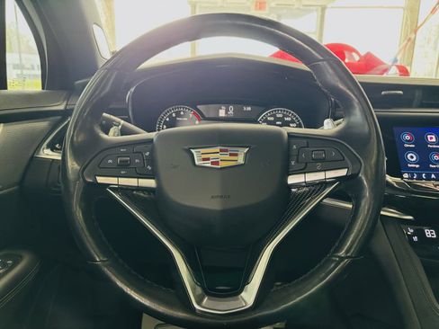 Used 2021 Cadillac XT6 Sport AWD/4WD image 41