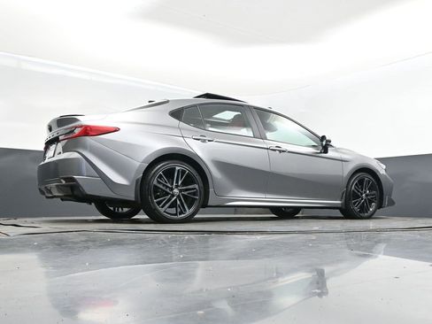 Used 2025 Toyota Camry XSE image 42