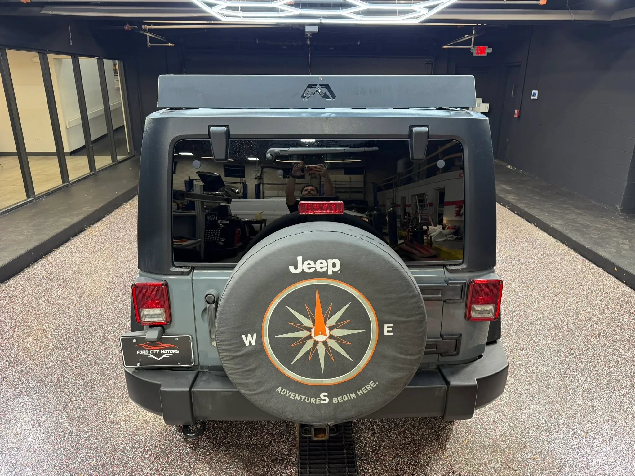 Used 2014 Jeep Wrangler Unlimited Sport w/ Dual Top Group AWD/4WD image 8