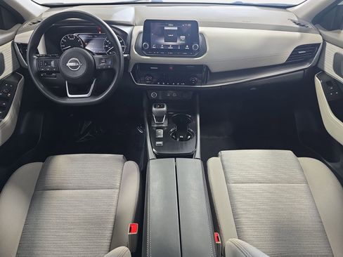 Used 2022 Nissan Rogue SV FWD image 9