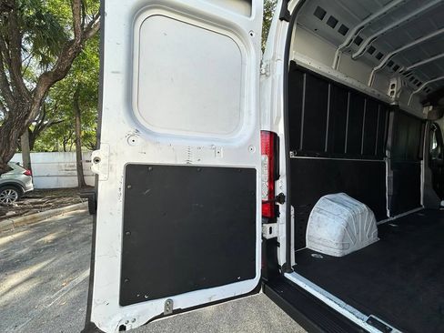 Used 2023 RAM ProMaster 2500 FWD image 37