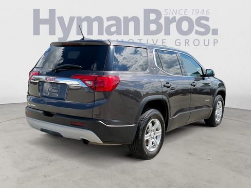 Used 2017 GMC Acadia SLE FWD image 3