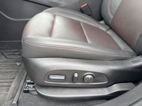 Used 2025 Chevrolet Blazer RS w/ Enhanced Convenience Package FWD image 10