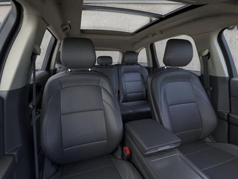New 2026 Lincoln Nautilus Premier w/ Equipment Group 102A AWD/4WD image 10