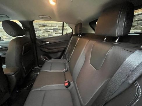 Used 2023 Buick Encore GX Preferred w/ Cold Weather Comfort Package AWD/4WD image 29