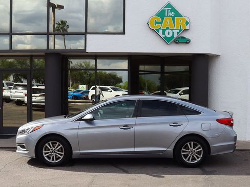 Used 2016 Hyundai Sonata SE image 8