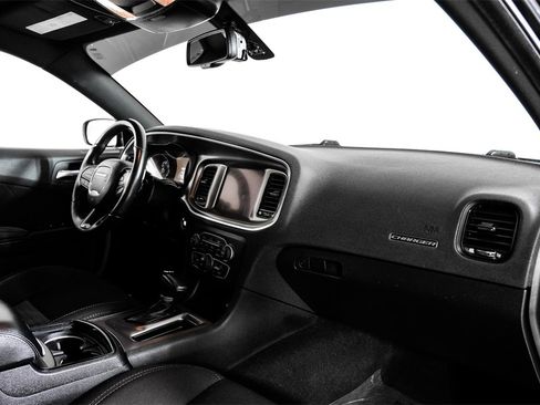 Used 2021 Dodge Charger R/T w/ Blacktop Package image 9