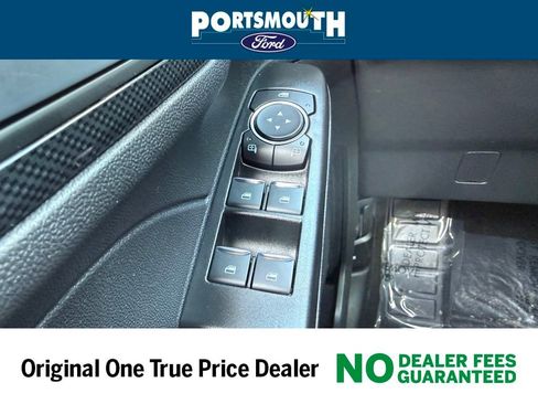 Used 2025 Ford Escape ST-Line w/ Tech Pack #1 image 24