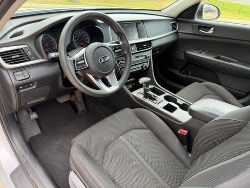 Used 2020 Kia Optima LX image 11
