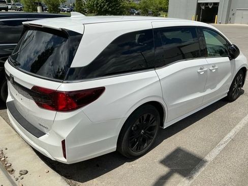 Used 2025 Honda Odyssey Sport-L image 5