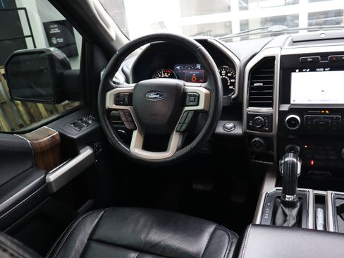 Used 2018 Ford F150 Lariat w/ Equipment Group 502A Luxury image 15