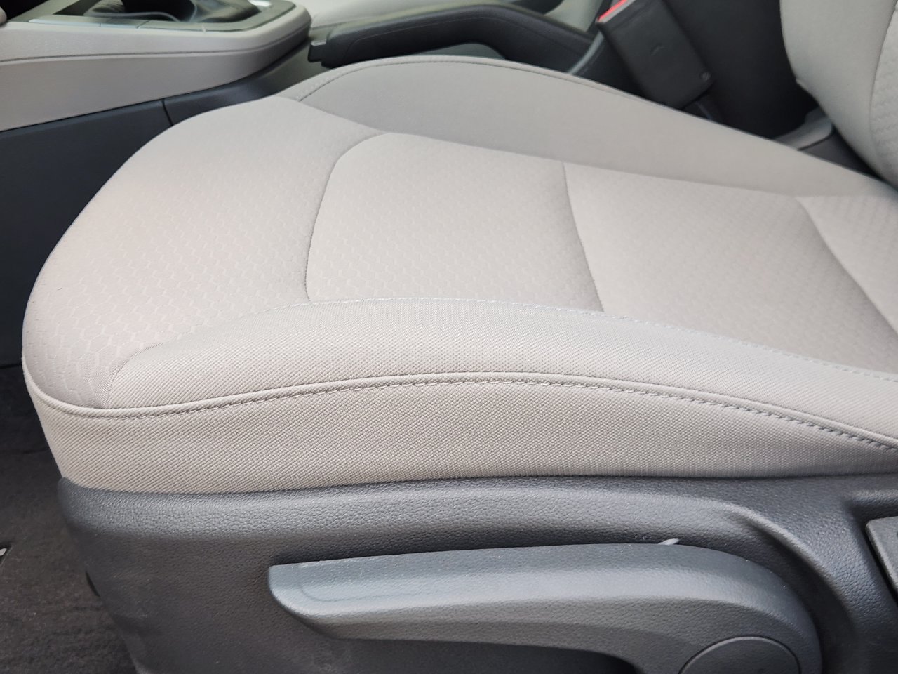 Used 2020 Hyundai Elantra SE FWD image 23