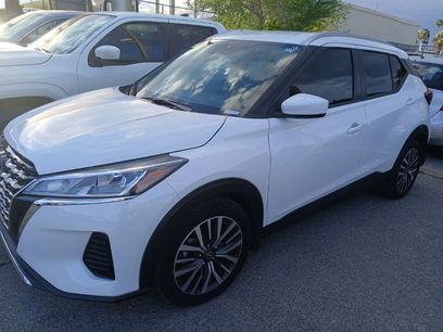 Used 2022 Nissan Kicks SV