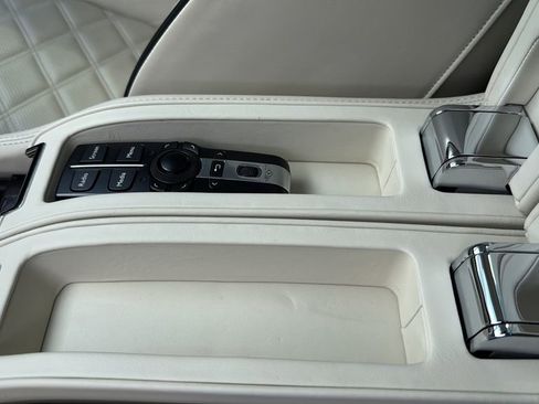 Used 2013 Bentley Mulsanne RWD image 51