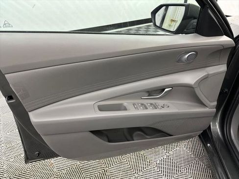 New 2026 Hyundai Elantra SE image 10