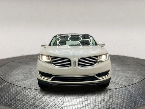 Used 2018 Lincoln MKX Reserve w/ Lincoln MKX Climate Package image 3