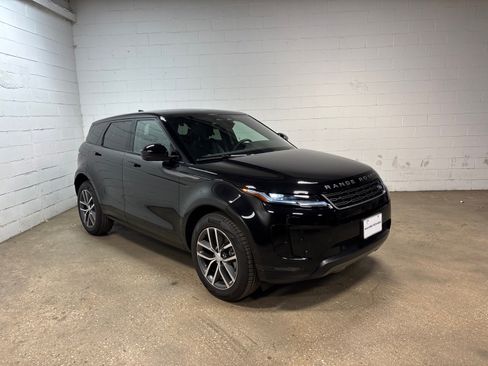 Used 2026 Land Rover Range Rover Evoque S AWD/4WD image 4