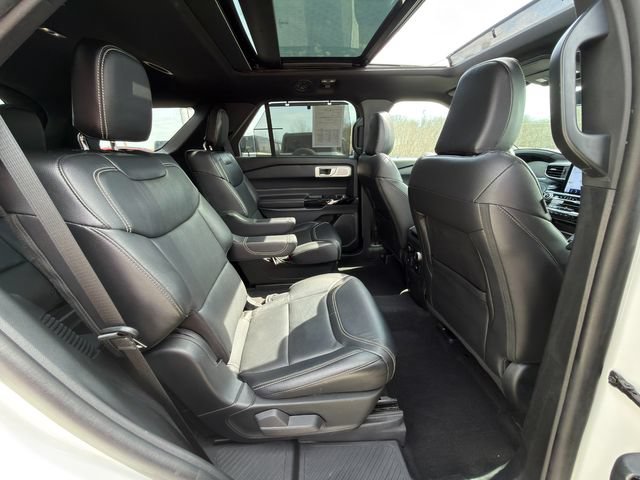 Used 2023 Ford Explorer ST w/ Equipment Group 401A AWD/4WD image 10