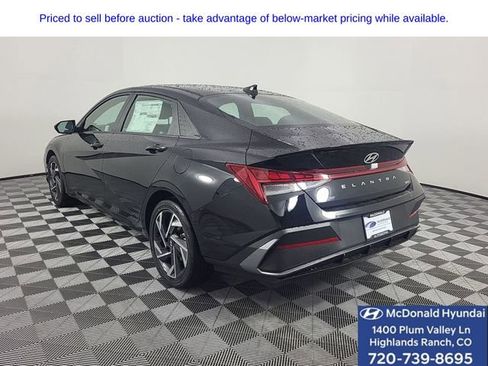 Certified 2025 Hyundai Elantra SEL FWD image 11