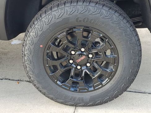 New 2026 GMC Canyon Elevation RWD image 5