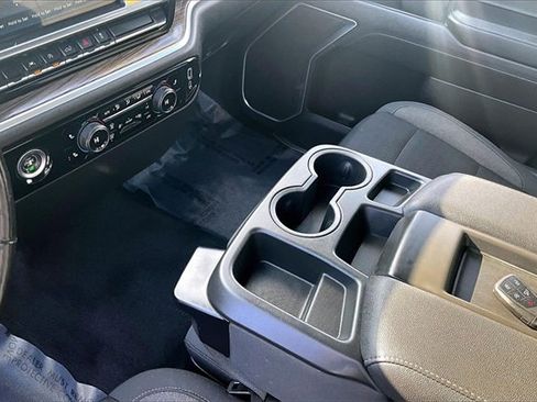 Used 2022 Chevrolet Silverado 1500 LT image 13