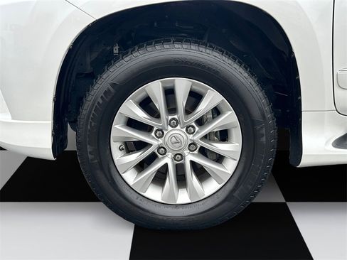 Used 2018 Lexus GX 460 Premium image 14