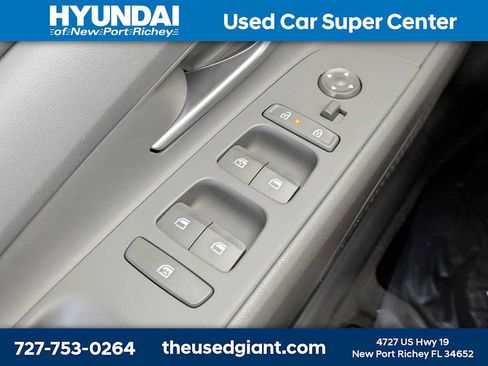 Certified 2024 Hyundai Elantra SEL w/ Convenience Package FWD image 27