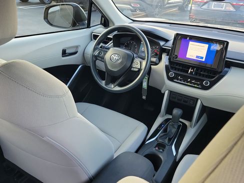 Used 2024 Toyota Corolla Cross L FWD image 14