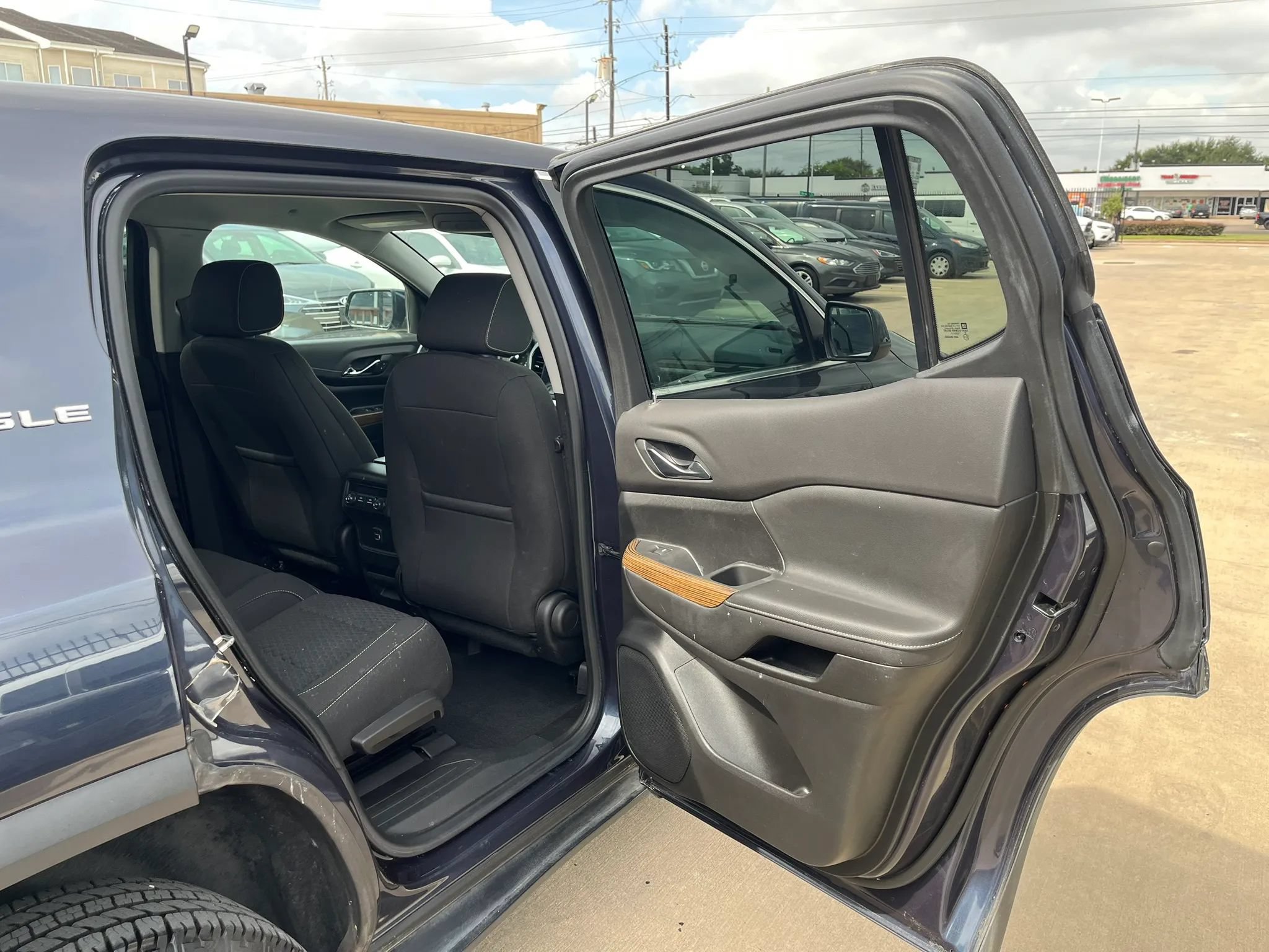 Used 2019 GMC Acadia SLE AWD/4WD image 37