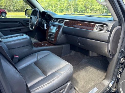 Used 2014 GMC Yukon Denali image 10
