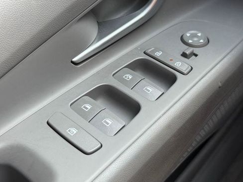 Used 2023 Hyundai Elantra SEL FWD image 23
