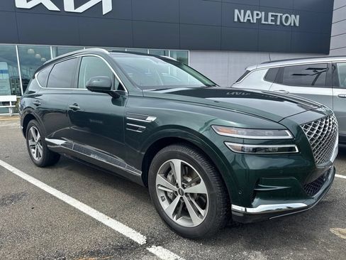 Used 2022 Genesis GV80 2.5T w/ Advanced Package 02 AWD/4WD image 3