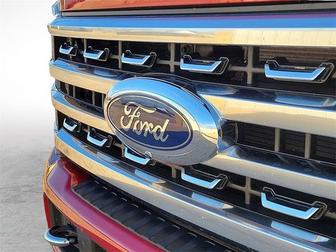 Used 2024 Ford F350 Platinum w/ FX4 Off-Road Package image 3