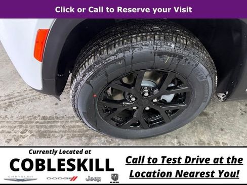New 2026 Jeep Grand Cherokee Altitude AWD/4WD image 10