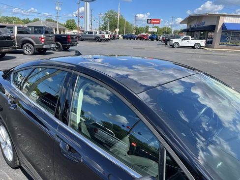 Used 2019 Ford Fusion SE image 5