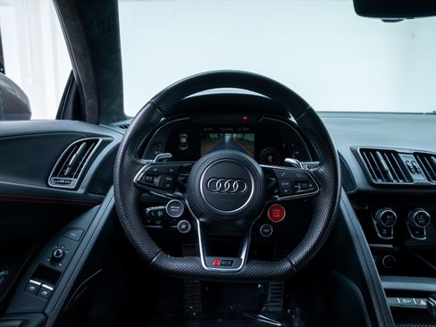 Used 2017 Audi R8 V10 plus AWD/4WD image 15