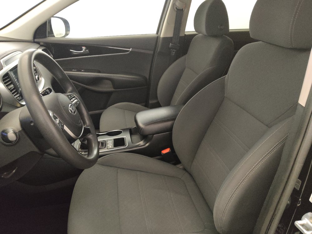 Used 2019 Kia Sorento AWD V6 image 17