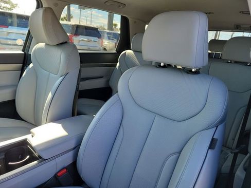 Used 2024 Hyundai Palisade SEL image 18