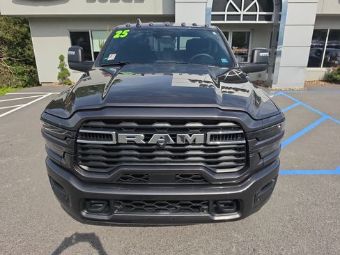 Used 2025 RAM 3500 Big Horn AWD/4WD image 9