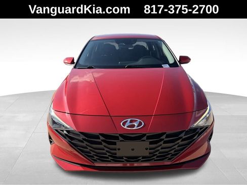 Used 2022 Hyundai Elantra SEL image 9